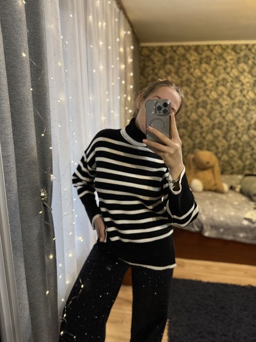 Светр в полоску , подовжений