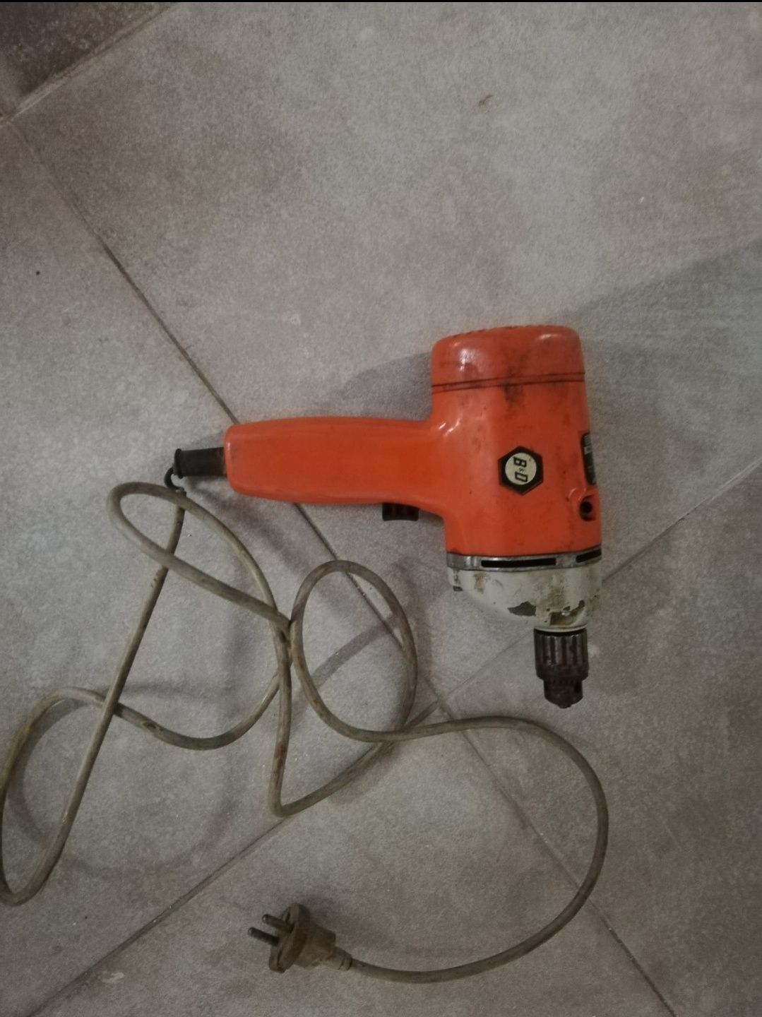 Vendo essa máquina de furar