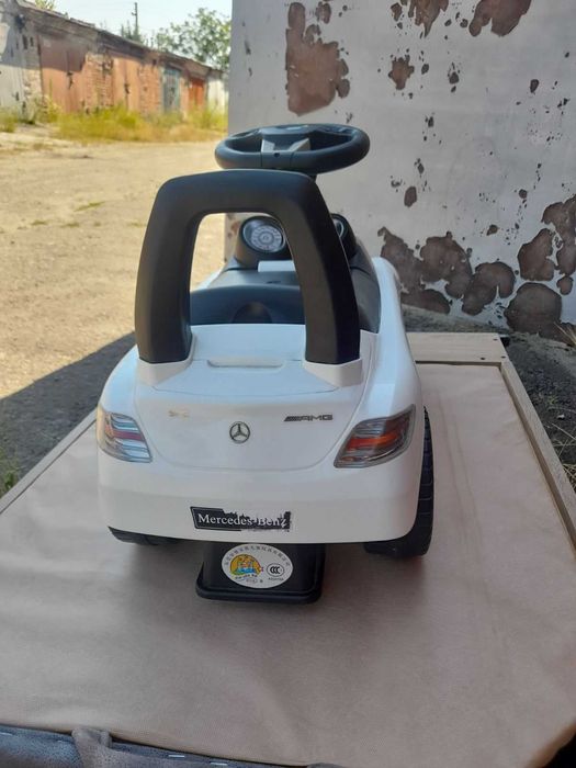 Детский автомобиль- каталка-толокар Mercedes