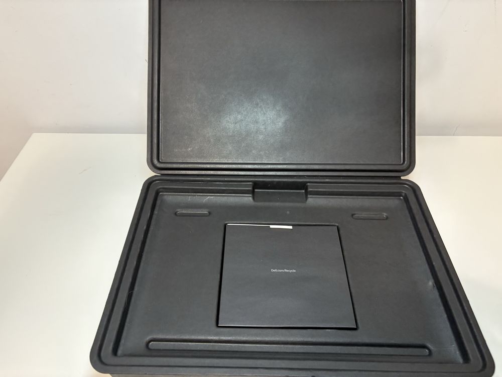 Dell Precision 5690 - Nowy - Okazja
