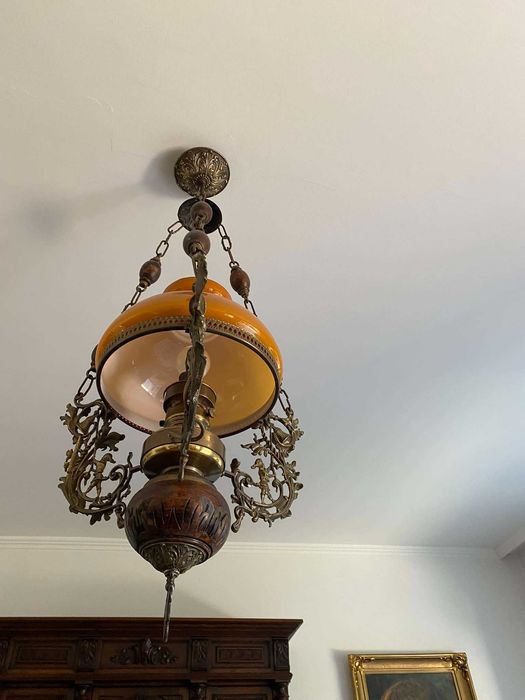 Antyczna lampa sufitowa w stylu secesyjnym