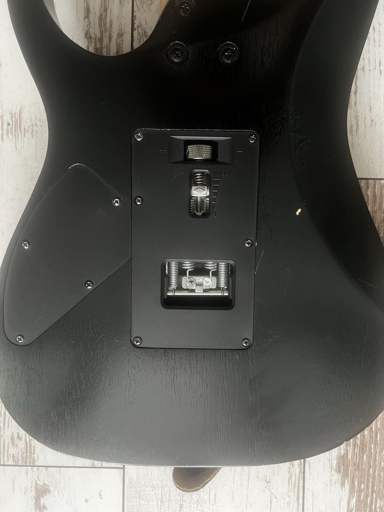 Gitara elektryczna 7 strun Ibanez RG7420Z seymour duncan nazgul most
