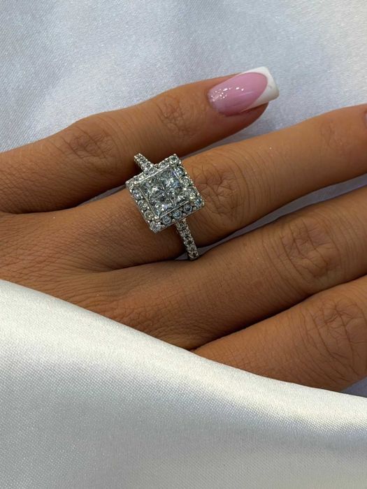 Pierścionek z diamentami naturalnymi 1.65ct