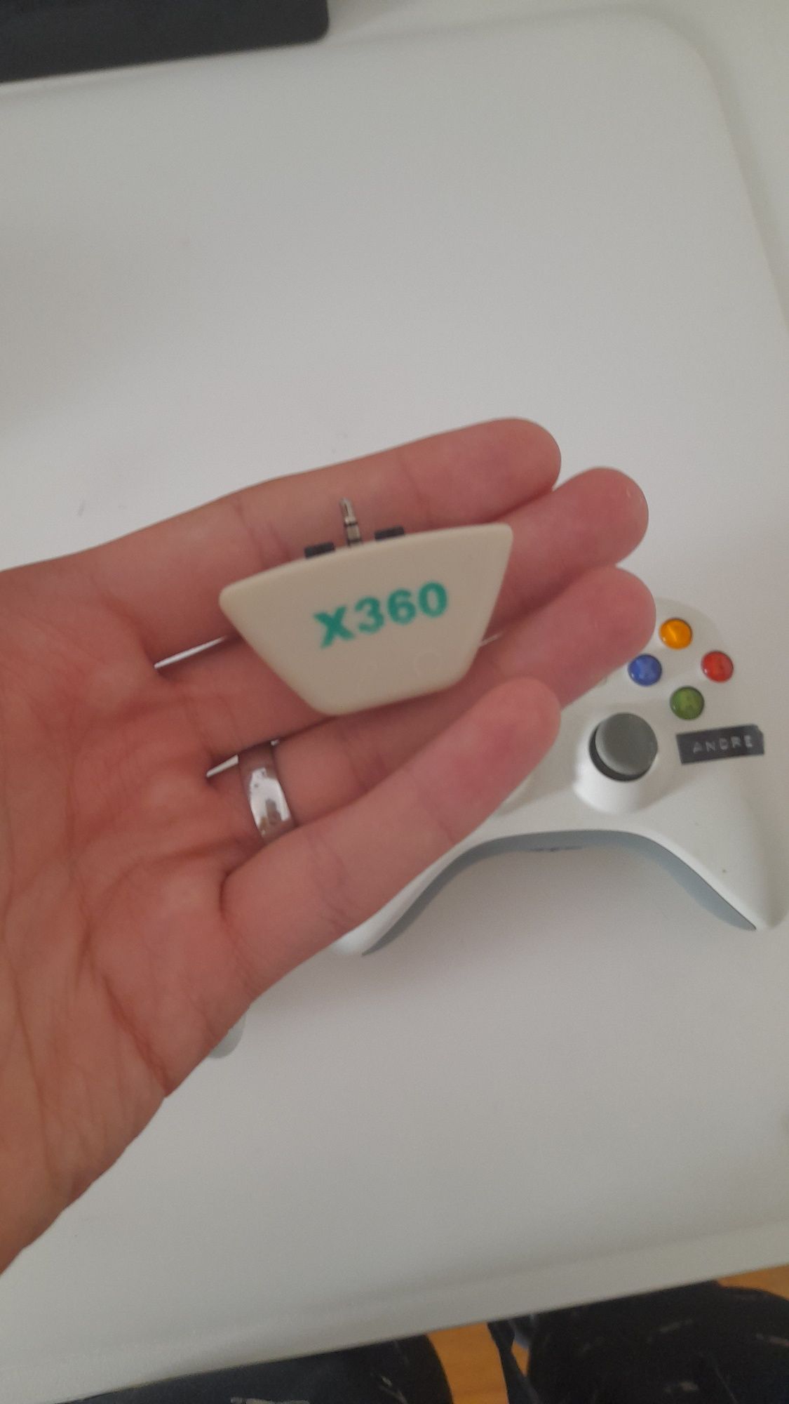Xbox 360 com 2 comandos e fonte