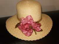 Chapéu c/ flor rosa