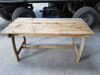 Stół z drewna ogrodowy