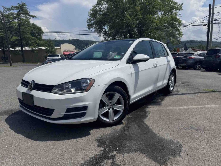 Volkswagen Golf SE 4-Door      2017