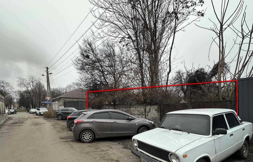 ПРОДАМ земельну ділянку в центрі міста