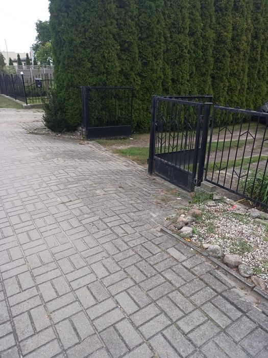 Płot, brama i furtka