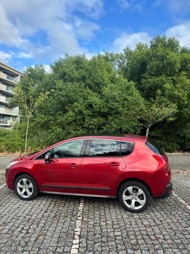 PEUGEOT 3008 MUITO BEM ESTIMADO