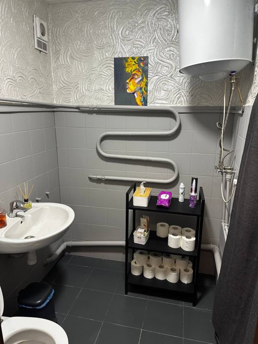 Робоче місце перукаря/ колориста/ майстра по модифікації/ нарощенню