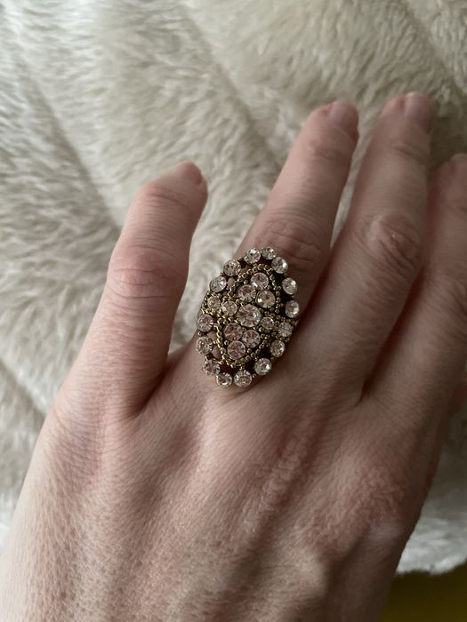 Pierscionek nieuzywany regulowany