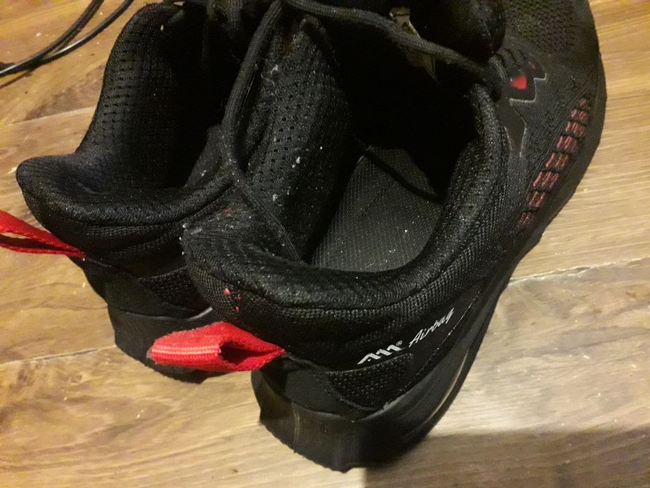 Buty robocze z blachą