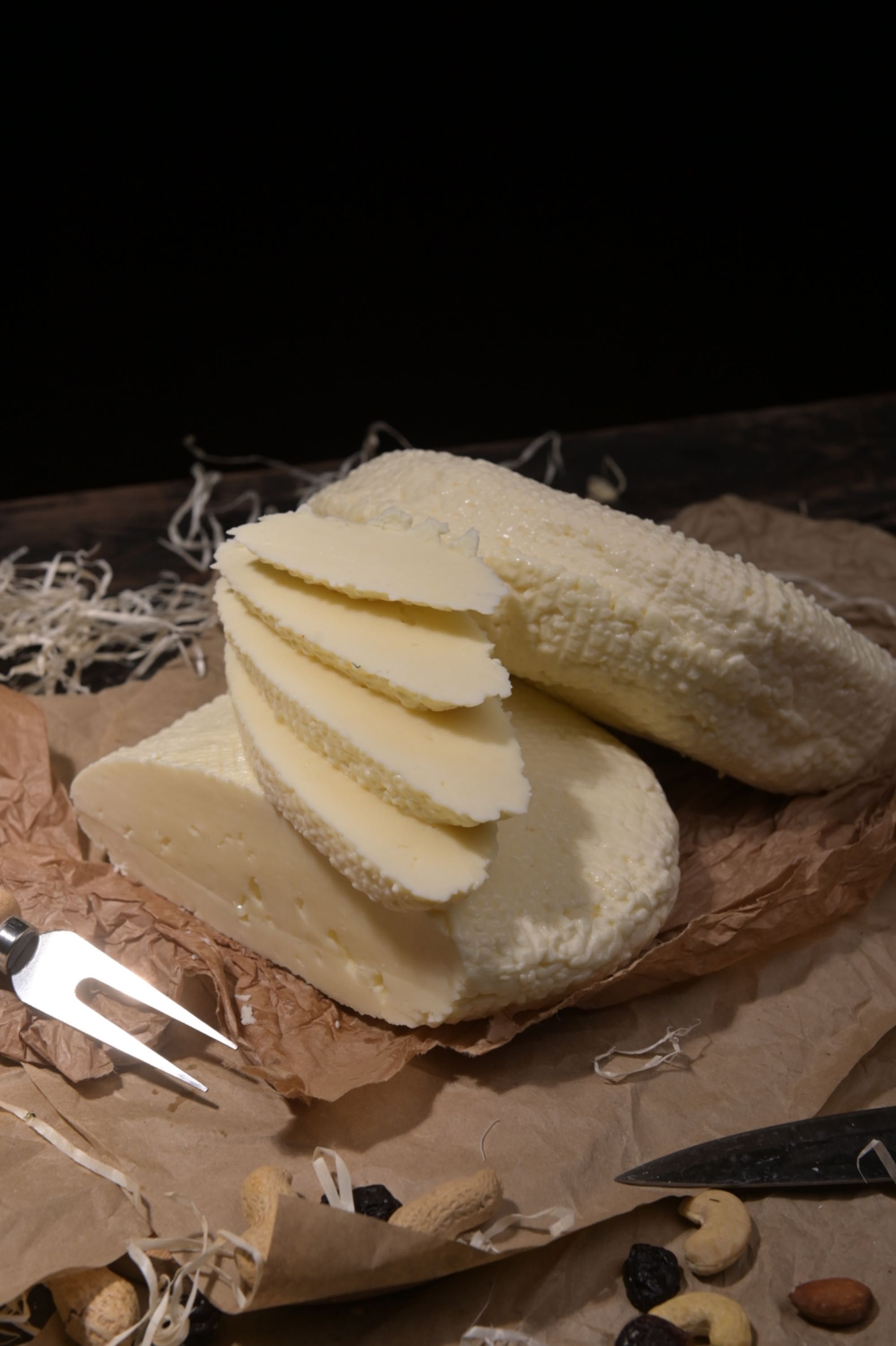 Моцарелла, Бринза (імірулі), Сулугуні