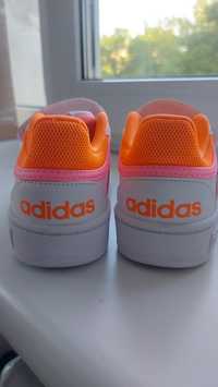 Кросівки Adidas для дівчинки