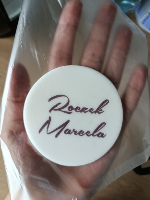 Tabliczka topper wydruk cukrowy na tort roczek marcela