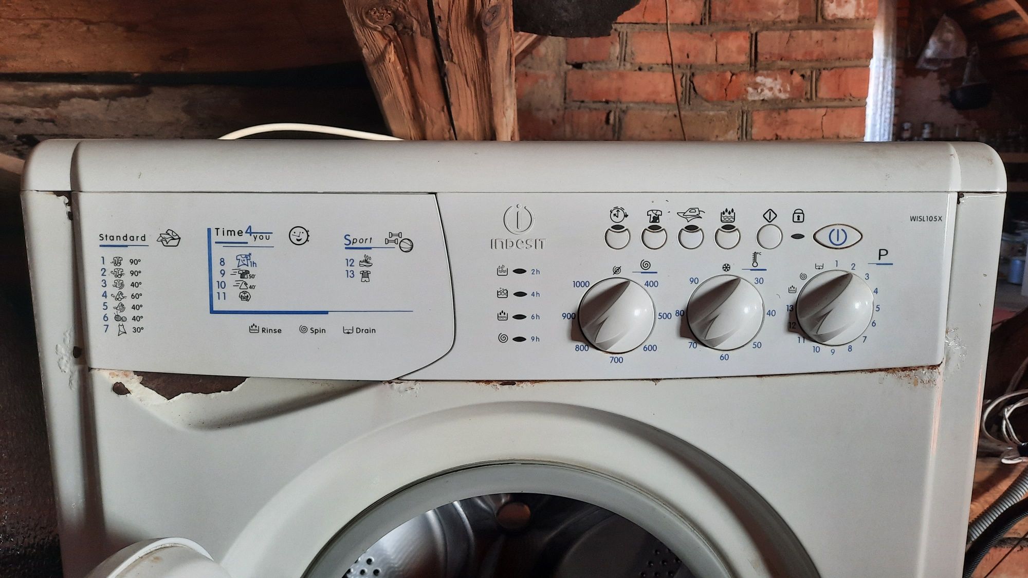 Стиральная машина INDESIT WISL 105