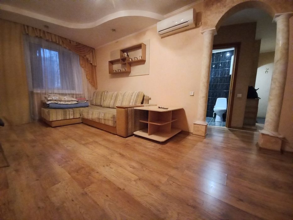 Автовокзал-центр.Почасово,посуточно.Чистая,уютная 2 ком.квар