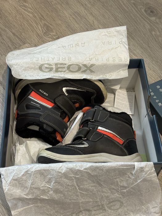 Дитячі зимові черевики Geox