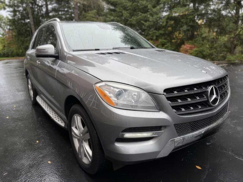 Mercedes-Benz M-Class ML 350 4MATIC      2013