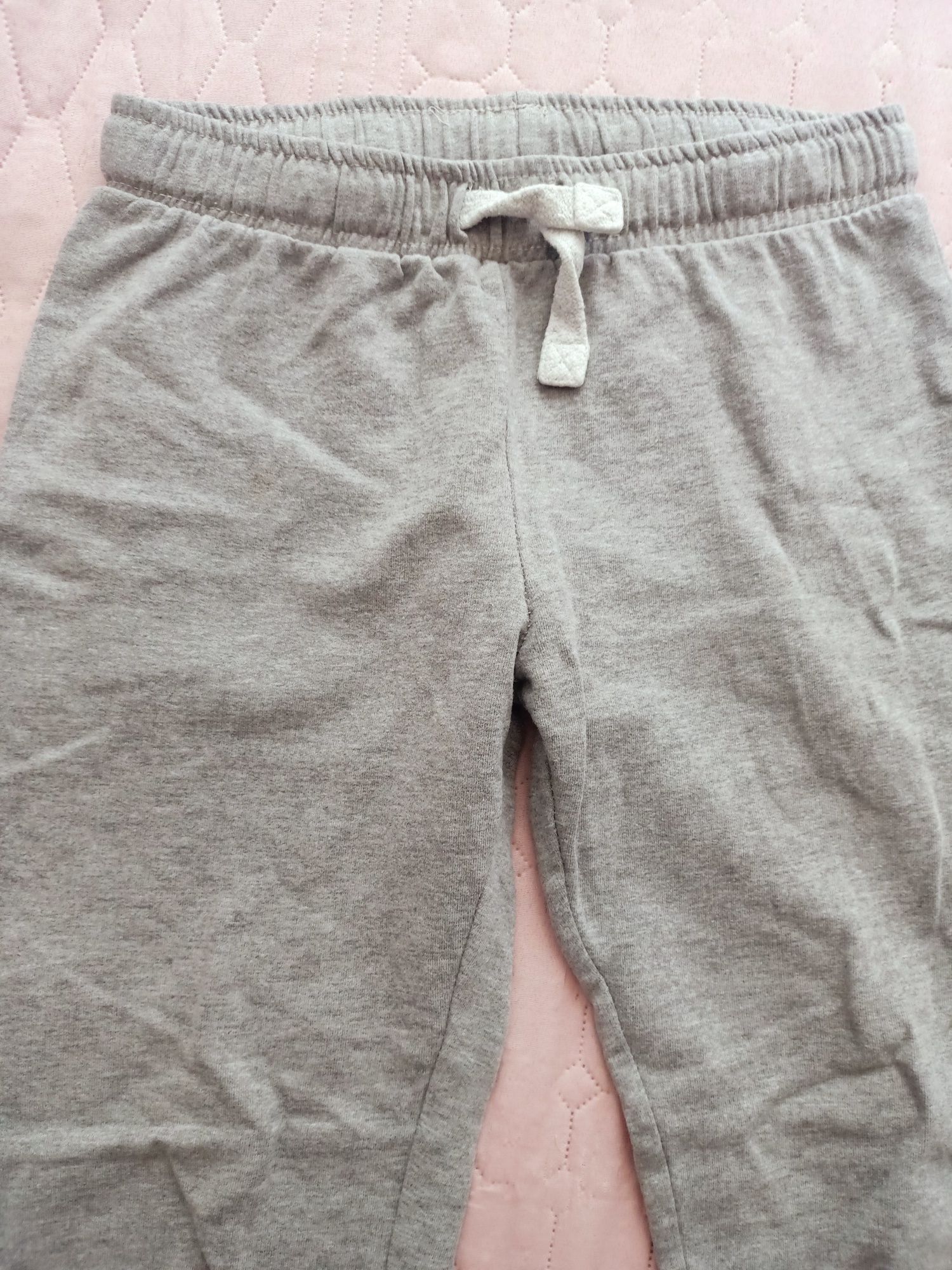 Szare spodnie dresowe dla chłopca, 140 cm, 5-10-15
