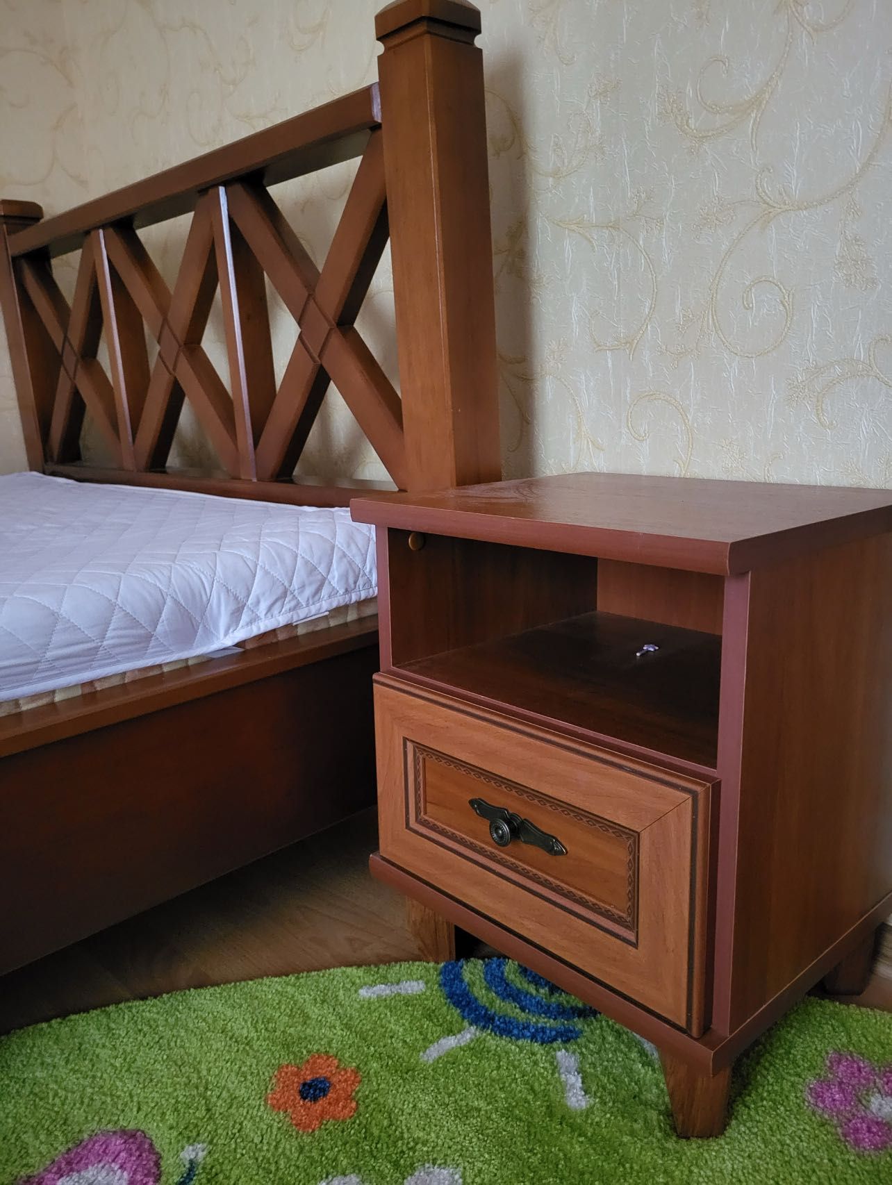 Спальня натуральне дерево ліжко матрац двоспальне тумбочка тумба Польщ
