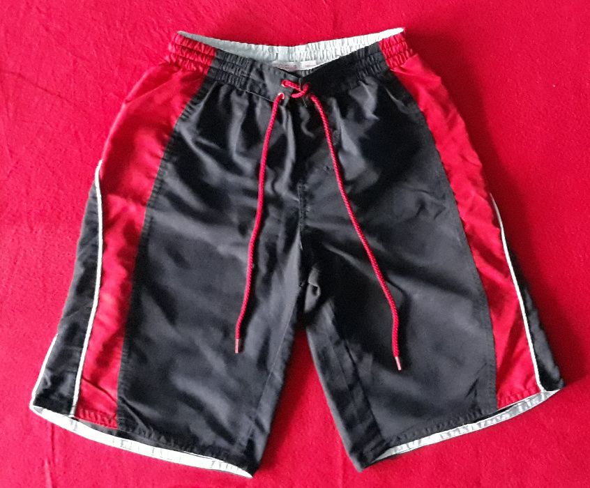 Spodenki kąpielowe roz. 146 cm czarne