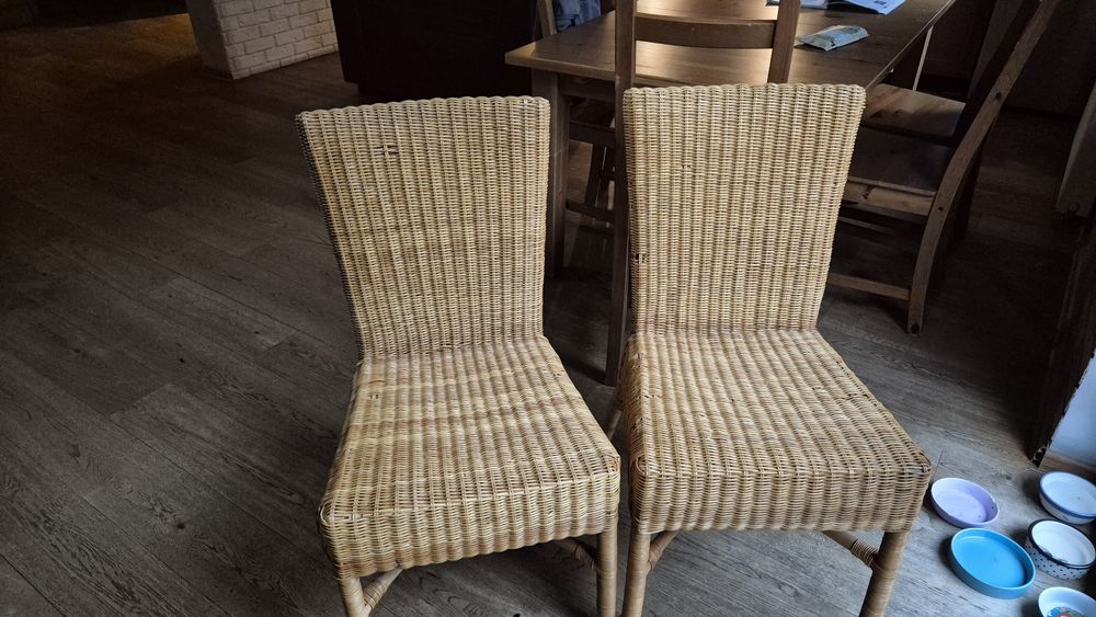 Krzesła, wiklina, oddam za darmo
