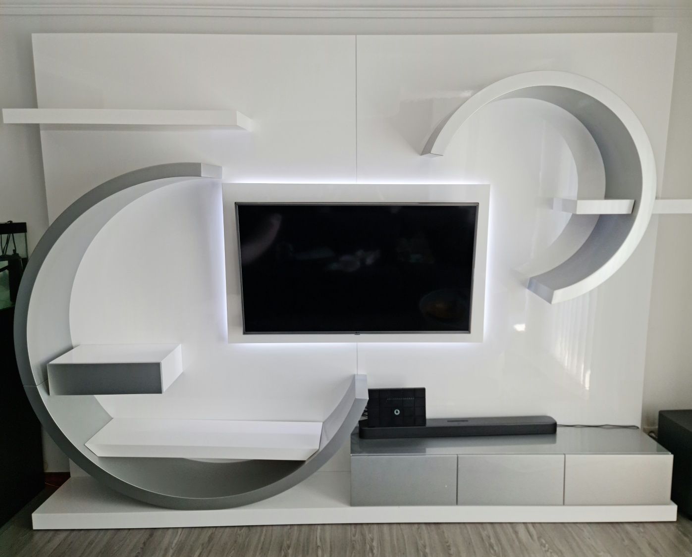 Movel tv em bom estado