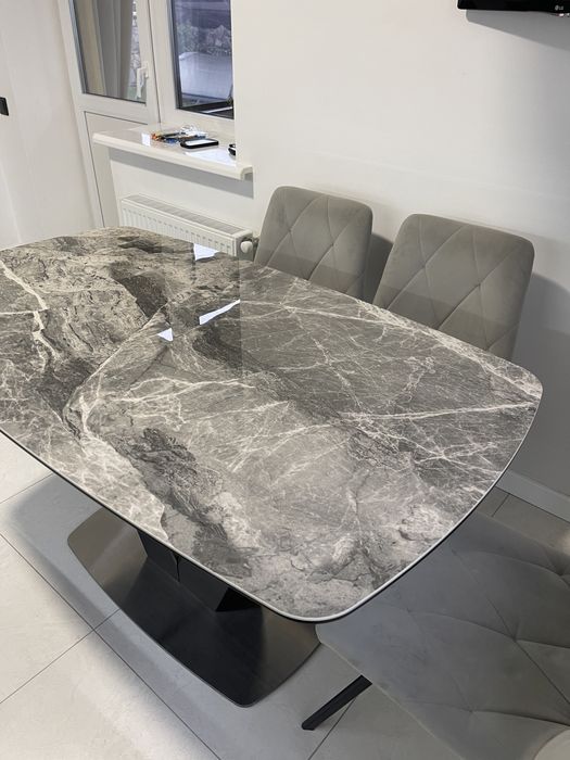 Стіл . Стіл кухонний