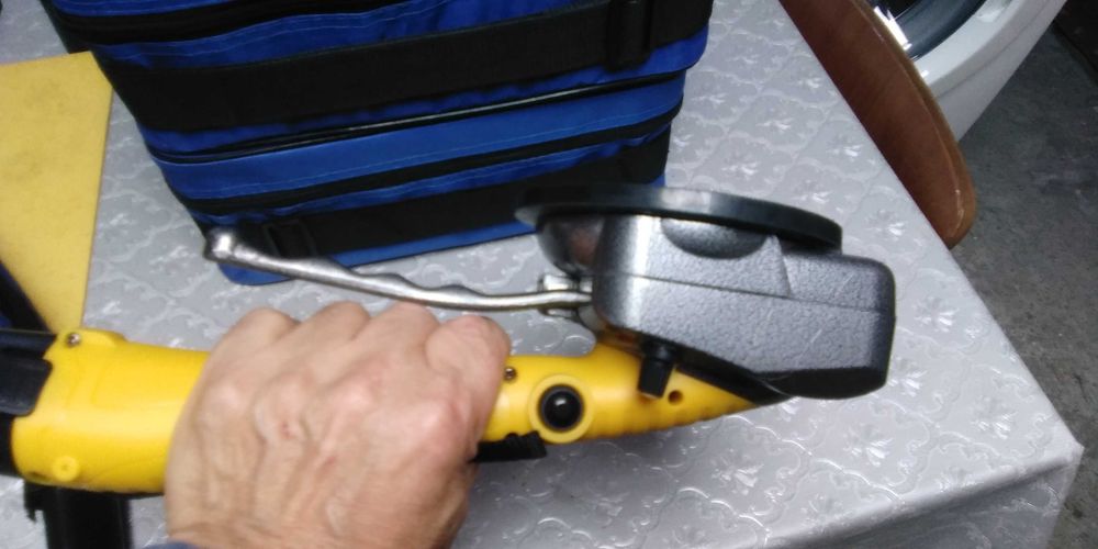 Ventosa vibratória, com 2 baterias, carregador e mala, NOVO.