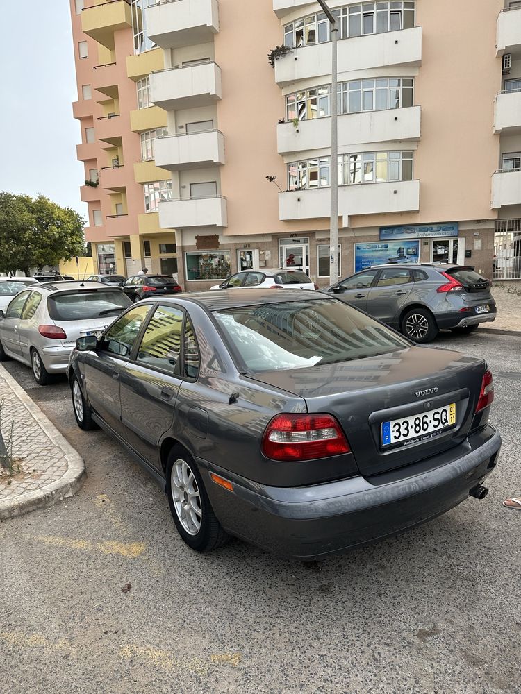 Volvo s40 ano 2001 motor 1600 gasolina / peças ou arranjar