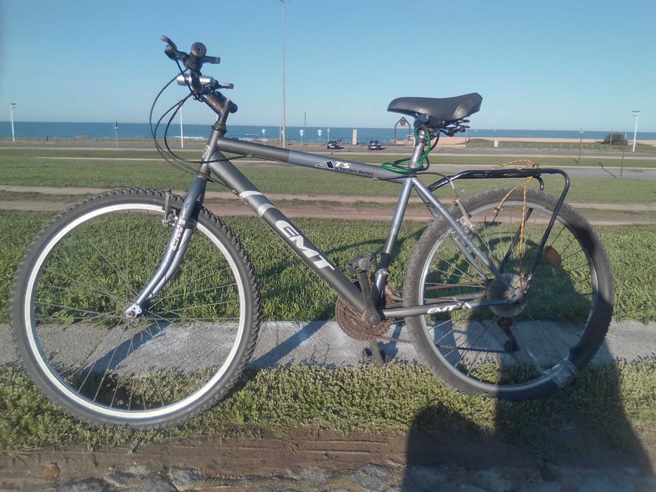 Vendo bicicleta no estado em que se encontra