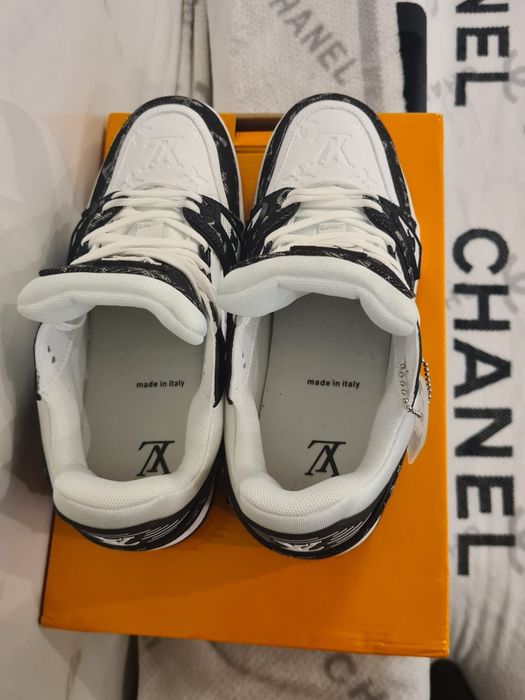 Кросівки Louis Vuitton Trainer Sneaker White Black Кроссовки Луи Витон