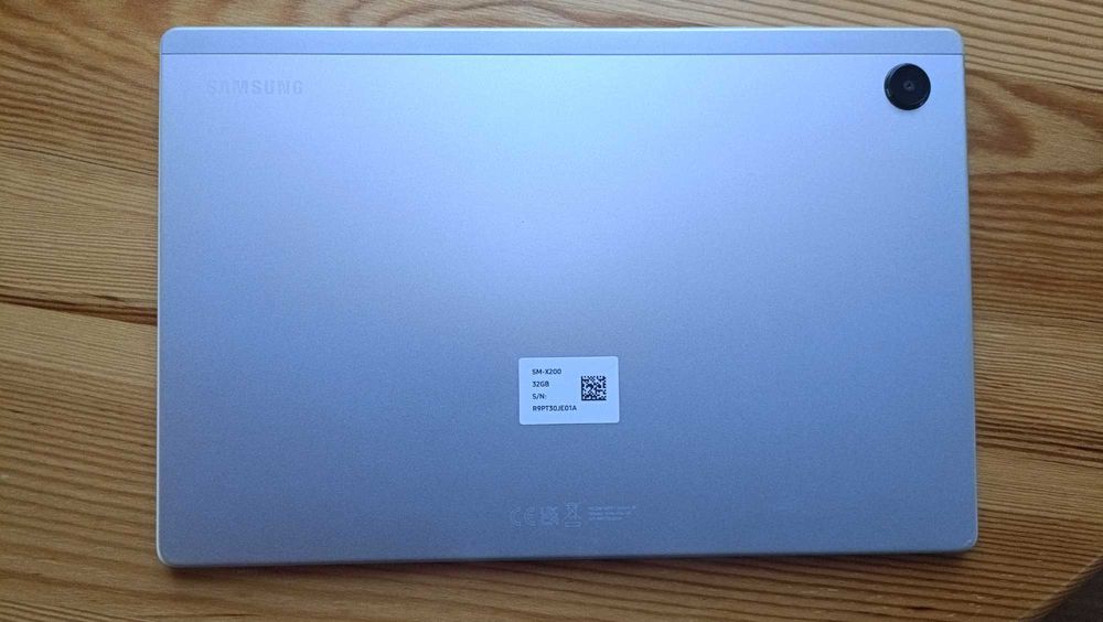 Tablet Samsung SM-X200 jak nowy + akcesoria