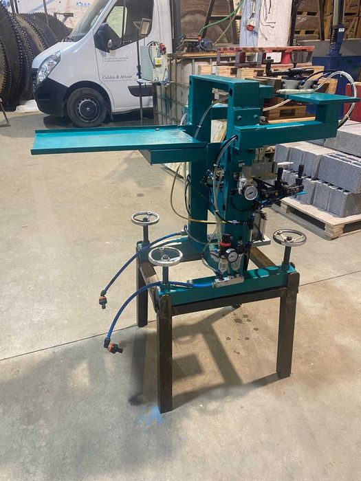 Suporte Móvel para Soldadura a Indução