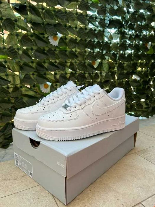 Buty Trampk Nike Air Force 1 Low '07 White R.43