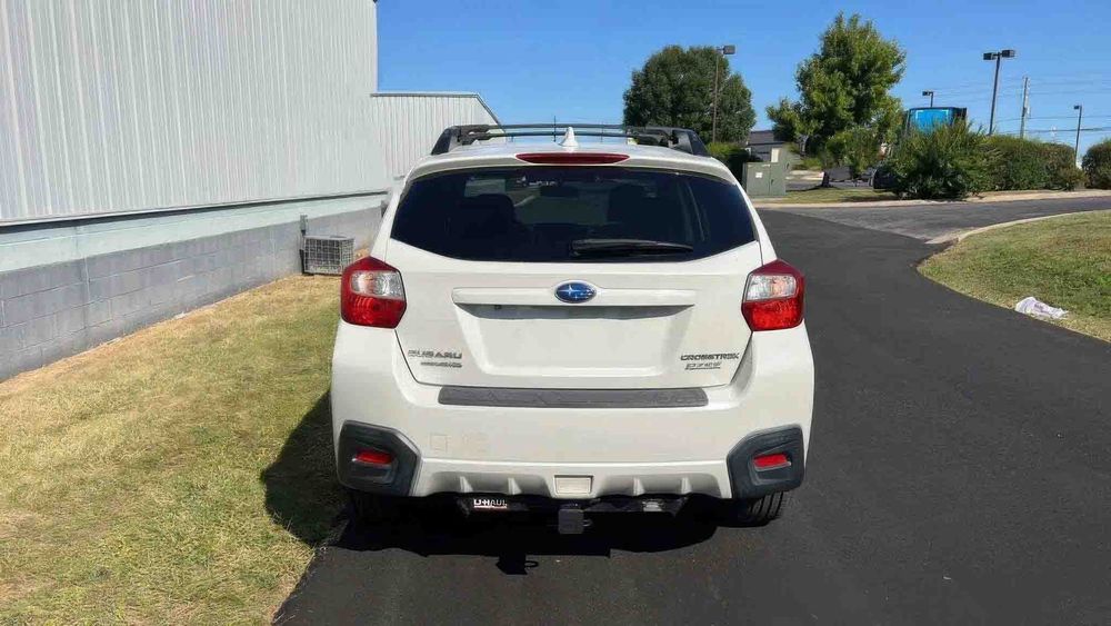 Subaru Crosstrek Limited      2017