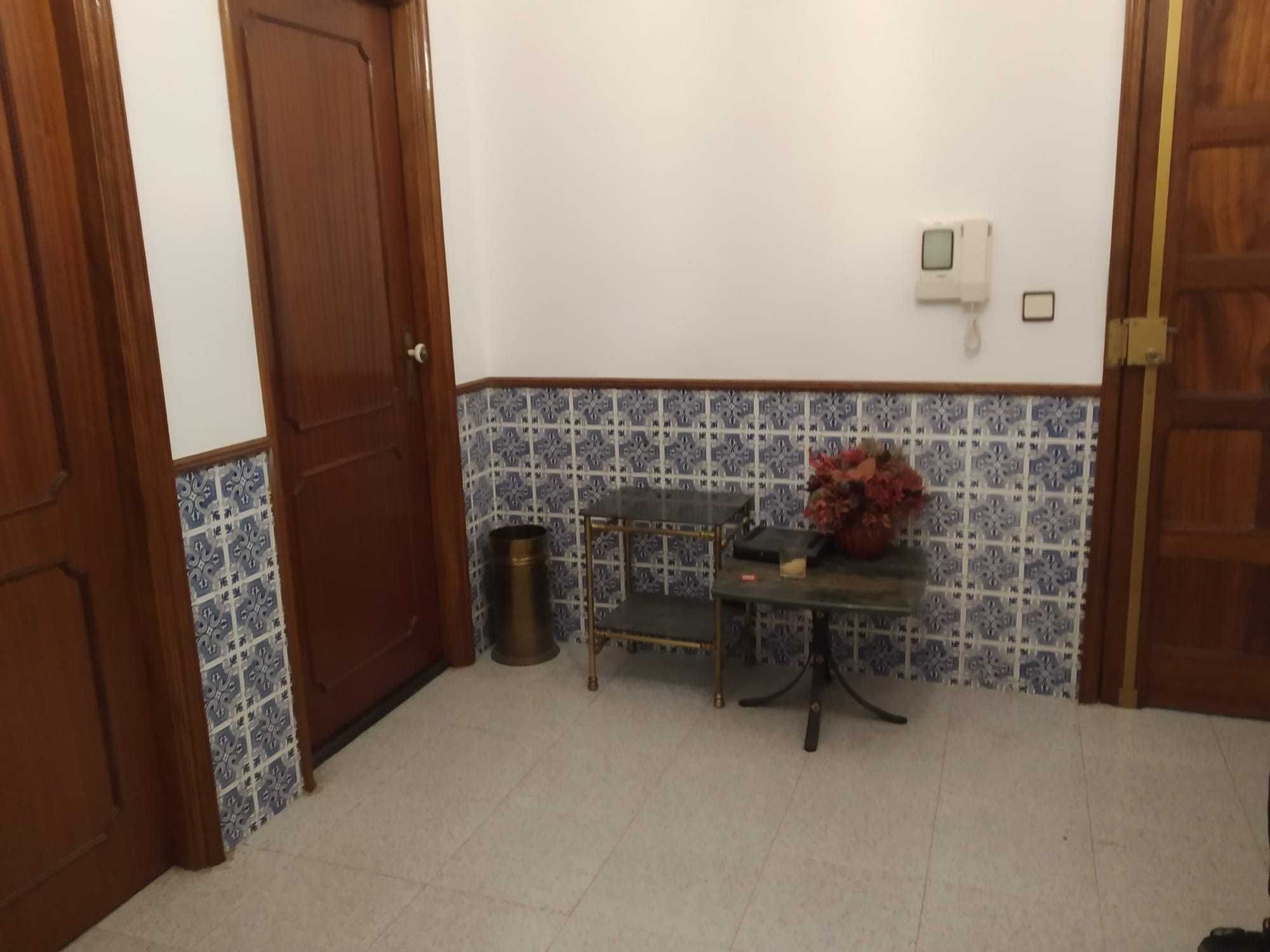 quartos para arrendar a meninas estudantes