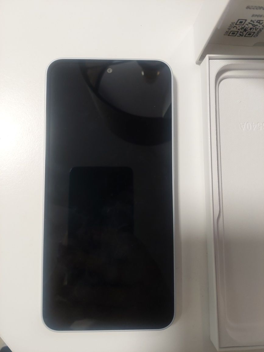 Samsung a35 nowy biały