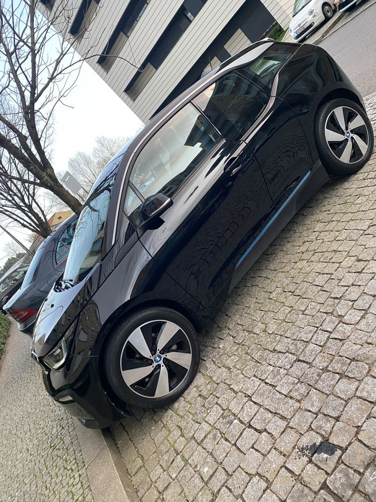 BMW i3 electrico de 5 lugares