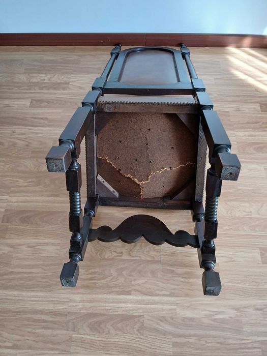 Par de Cadeiras de Sala Clássicas - Antigas