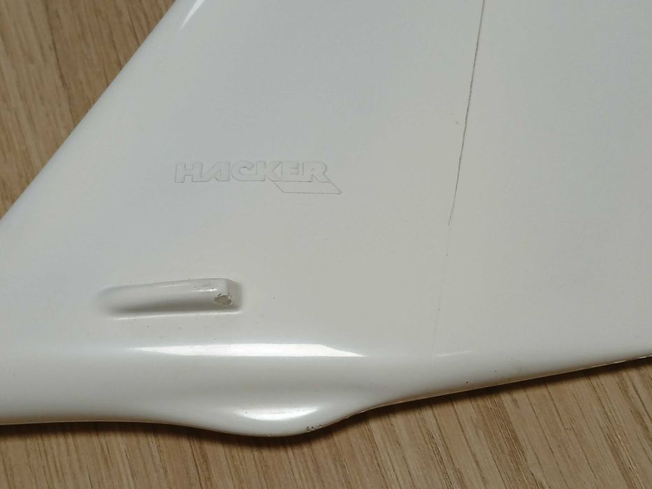 Kadłub modelu szybowca motoszybowca z kabiną firmy Hacker