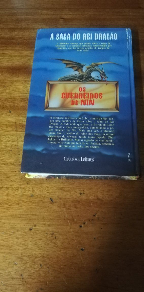 Livro A Saga Do Rei Dragão se Guerreiros De Nin