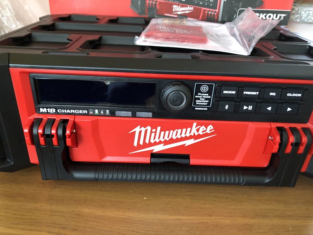 Milwaukee m18 prcdab+ radio packout nowe