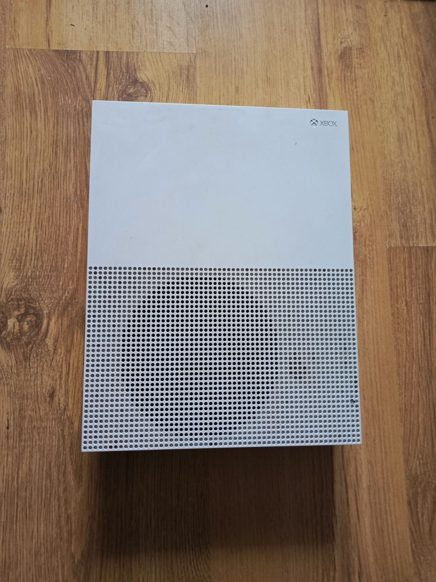 XBOX ONE S+ 4 gry