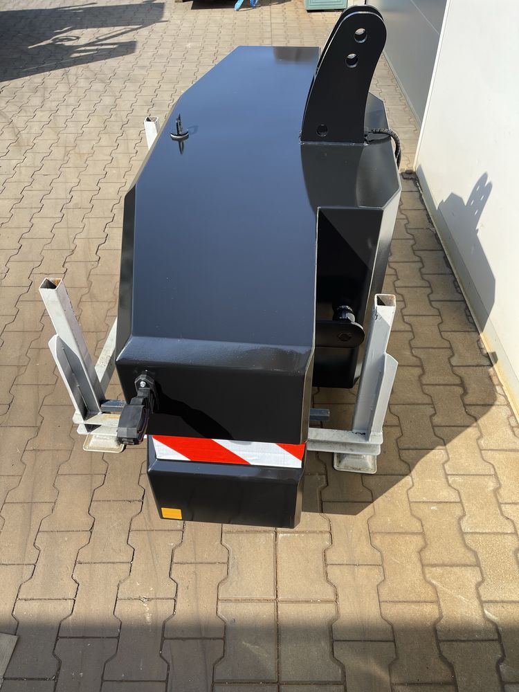 Obciażnik do ciagnika  balast przeciwwaga  1700/1800kg