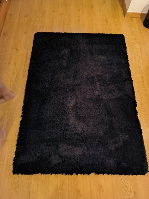 Tapete preto 120 x 170 pelo curto ikea
