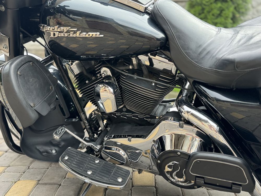 Harley Davidson Electra Glide FLHTCUI