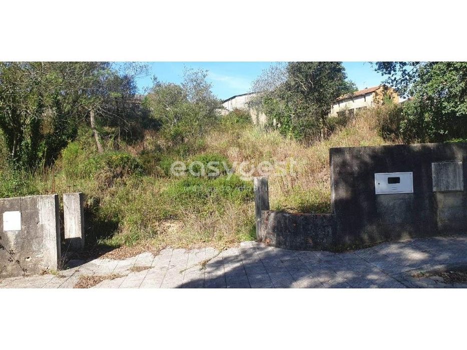 Lote para construção de Moradia na freguesia de Alquerubim